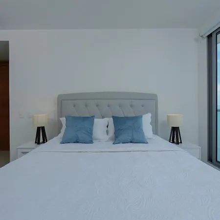 Apartamento Moderno, Frente La Playa A 4 Min Del Centro Historico
